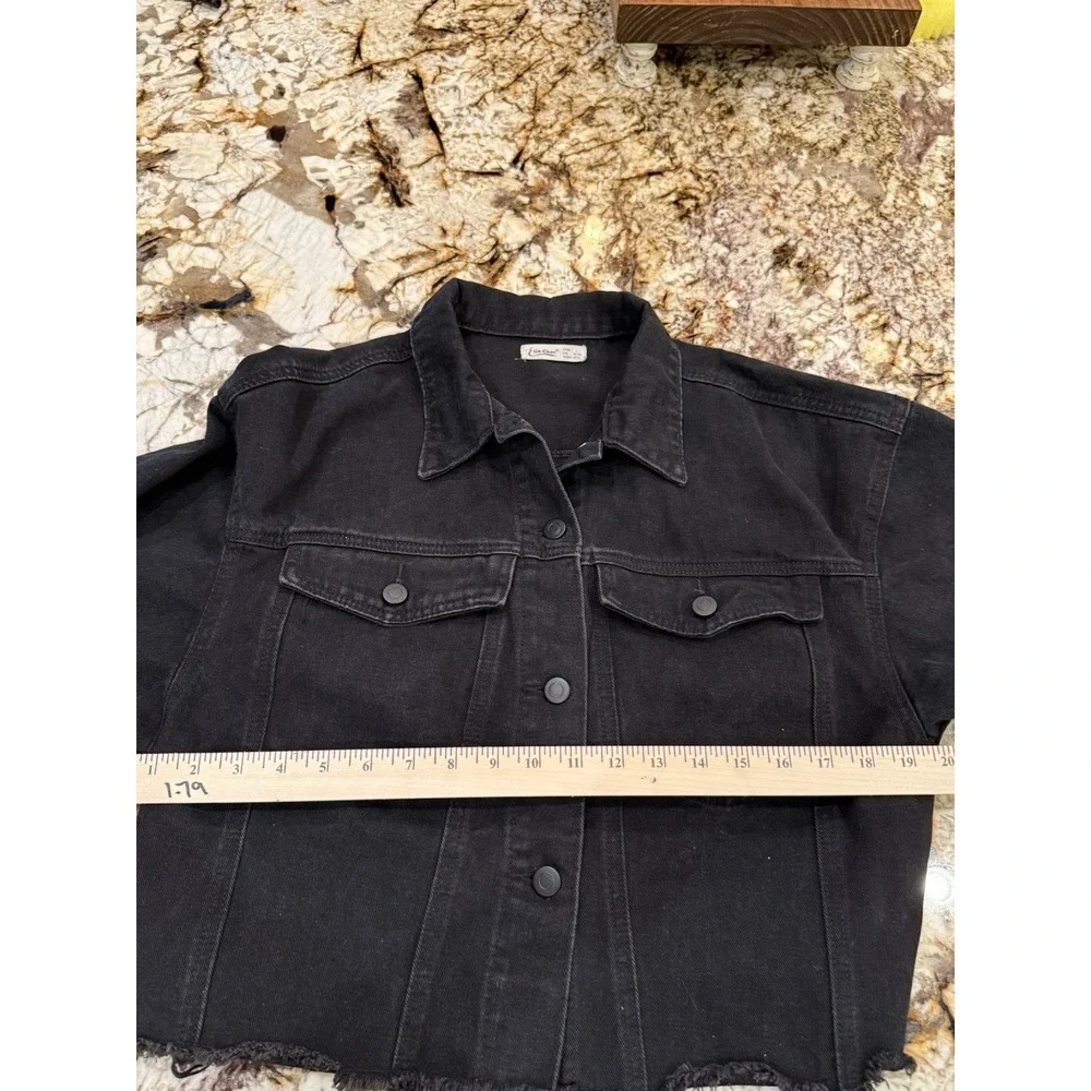 Lia Cher Women's Black Denim Jean Jacket Raw Hem Collared Pockets L 12-14 - Picture 8 of 9